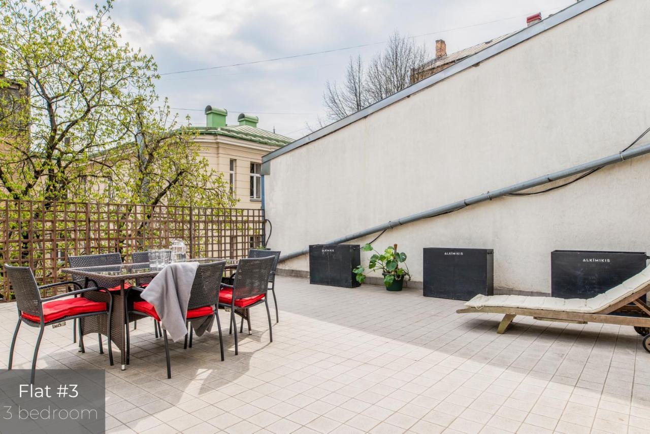 Dandelion Apartments Lacplesa Riga Luaran gambar